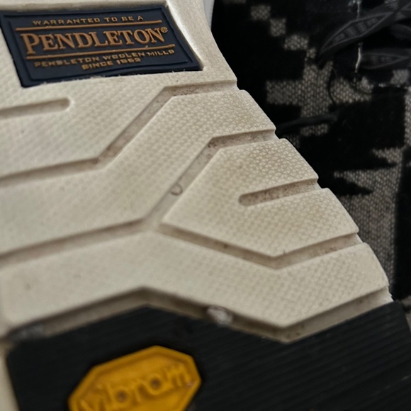 Nike Roshe Run Pendleton Running Shoes Sneakers Size US 9 Nike ID - Picture 9 of 11